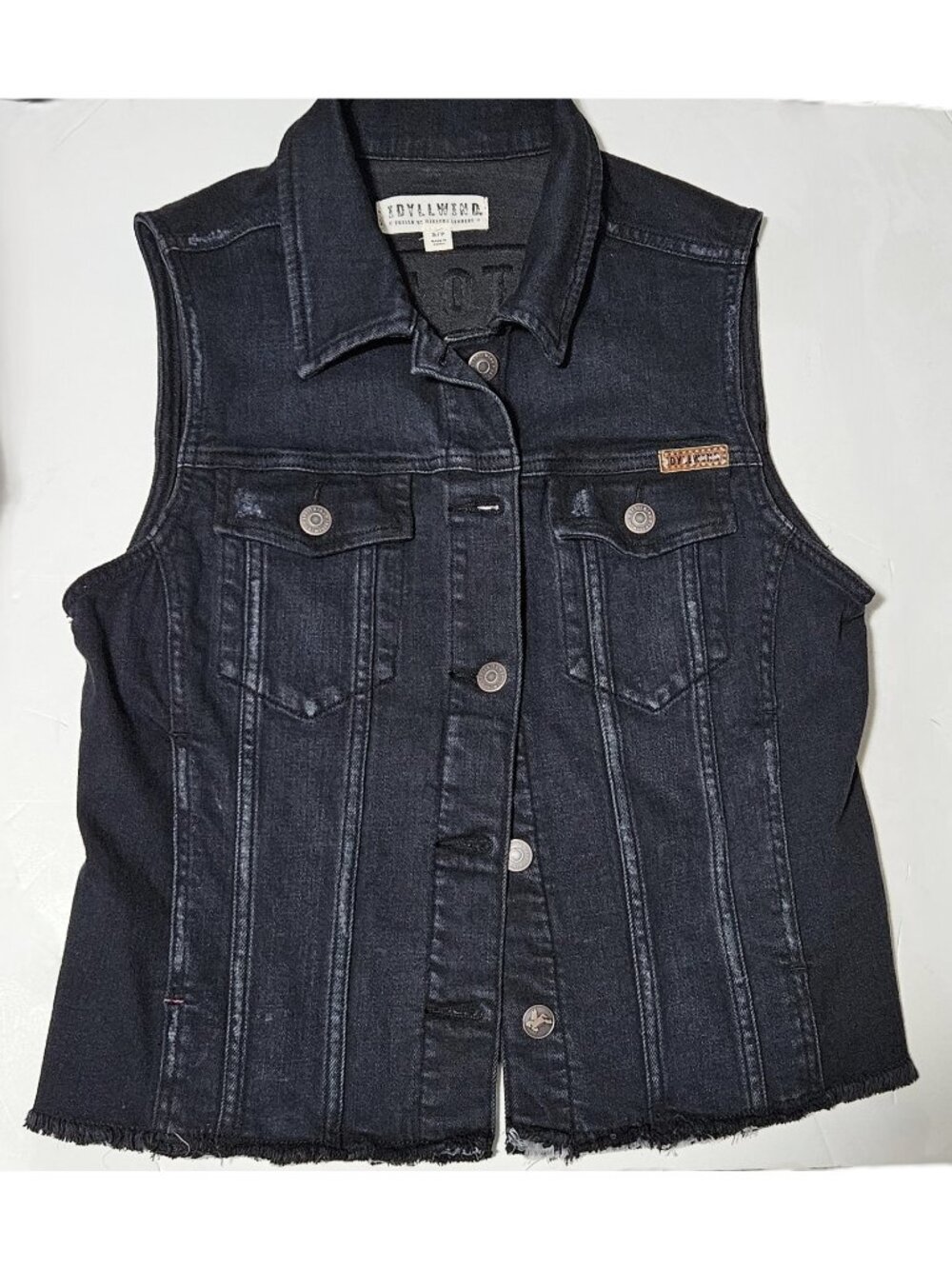 Idyllwind Women’s Dark Denim Vest Size Small – “Free To Roam” Embroidered Back
